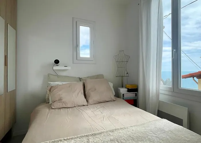 Tiny House With Sea View * Roquebrune-Cap-Martin