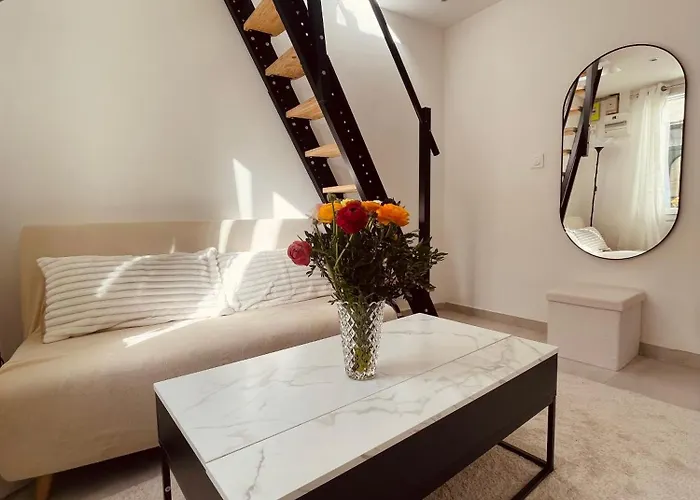 Tiny House With Sea View * Roquebrune-Cap-Martin